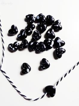 10 schwarze Herz Perlen mit Farbklecksen